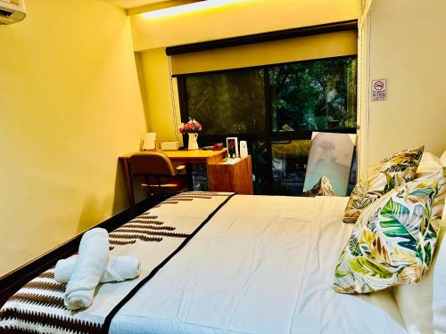 5BR Villa with Private Pool Sukhumvit 10mins BTS, Bangkok (zdjęcie 8)