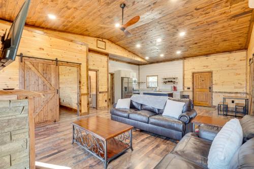 Near Hiking Trails: Mtn-View Haven in Englewood! in Englewood (TN)