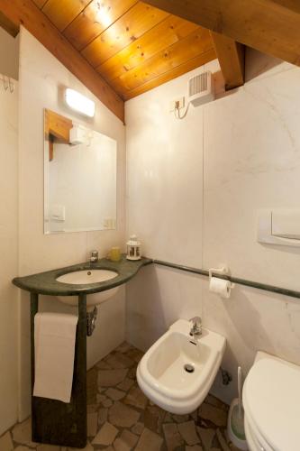 Bathroom, Hotel Caselle in Villanova