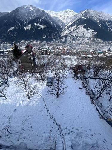 Manali Crest in Prini
