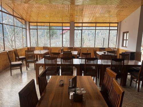 Manali Crest in Prini