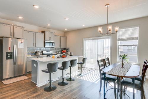 . 2 Mi to Dtwn Frederick: Updated Townhome