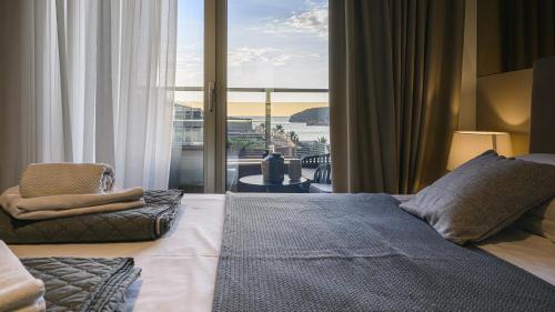 Harmonia Budva 1 in Zavala