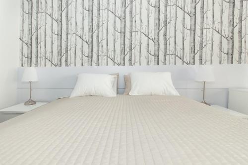 Apple Inn - image 13