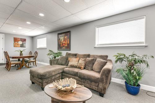 Walk to Lake: Fishing Retreat in Wewahitchka