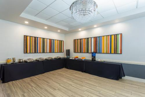 Holiday Inn Express-International Drive an IHG Hotel - image 12