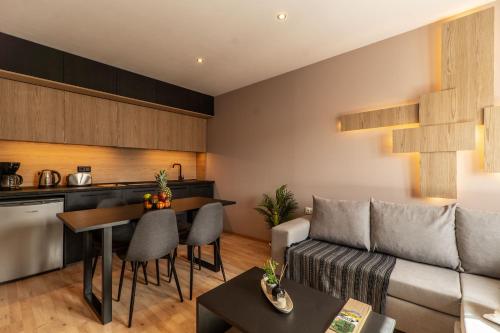 Semiso Beach Suites 5