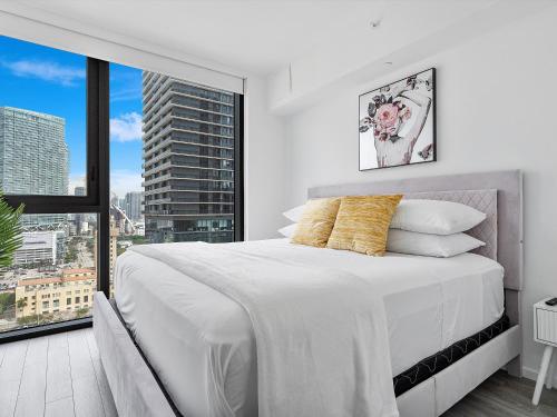 X Lounge IV - High-Rise with Rooftop Pool in Downtown Miami