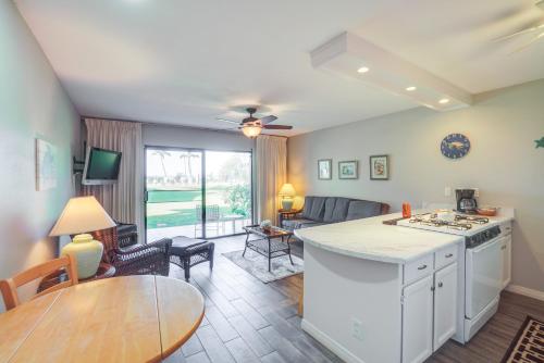 Oceanfront Molokai Shores Condo w/ Pool Access! in Kaunakakai (HI)