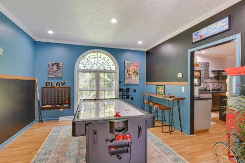 Peacock Landing in Vass Game Room and Shared Pool