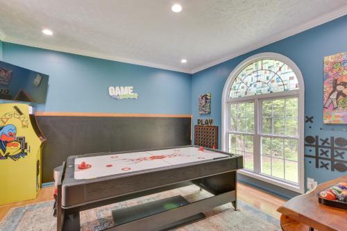 Peacock Landing in Vass Game Room and Shared Pool