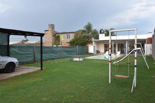 Apkārtne, Casa con Piscina y Parrilla in Timbúes