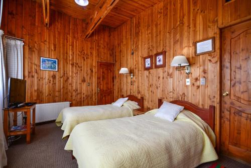 Hotel los maitenes – Pucon, MI