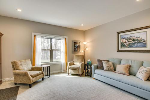 Steps to Lake Wylie Cozy Clover Apartment Steps to Lake Wylie Cozy Clover Apartment