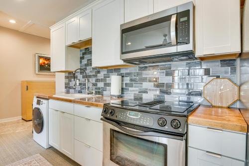 Steps to Lake Wylie Cozy Clover Apartment Steps to Lake Wylie Cozy Clover Apartment