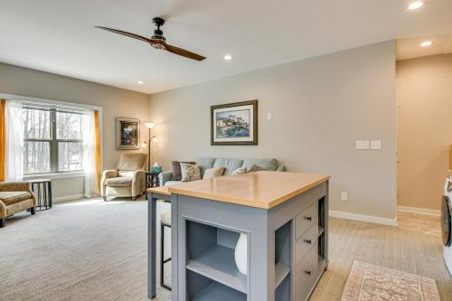 Steps to Lake Wylie Cozy Clover Apartment Steps to Lake Wylie Cozy Clover Apartment