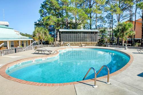 Surf Club in Dauphin Island, USA