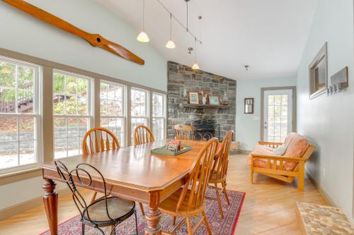 Lakefront Home w/ Private Dock in Alpine! in Montoras ūdenskritumi (NY)