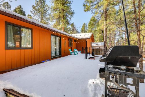 10 Mi to Downtown Flagstaff Pet-Friendly Home