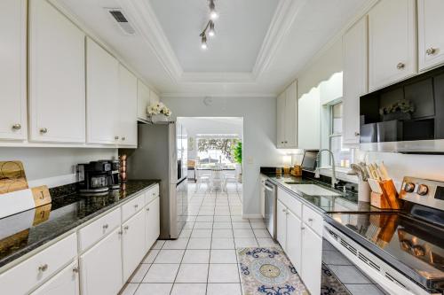 Boat Dock and Game Room Waterfront Panama City Gem in Other