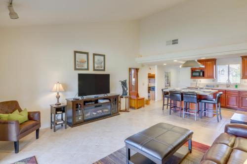 Spacious Condo with Mtn Views in Palm Desert!, Palm Desert (foto 3)