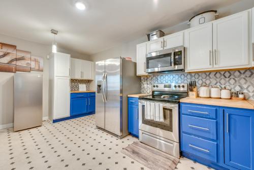 11 Mi to Mercedes-Benz Stadium: Home w/ Yard! in Konlija (GA)