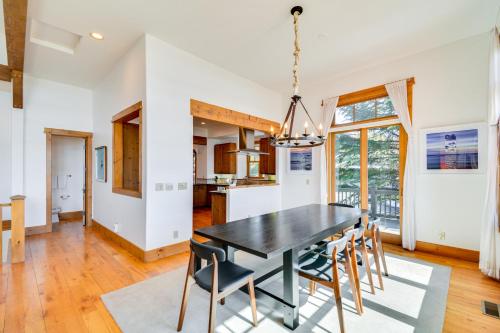 5 Mi to Beaver Creek Luxe Mtn-View Getaway!