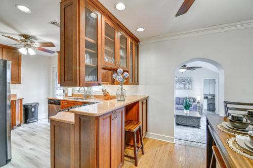 Spacious Memphis Retreat 5 Mi to Downtown Beats! Spacious Memphis Retreat 5 Mi to Downtown Beats!