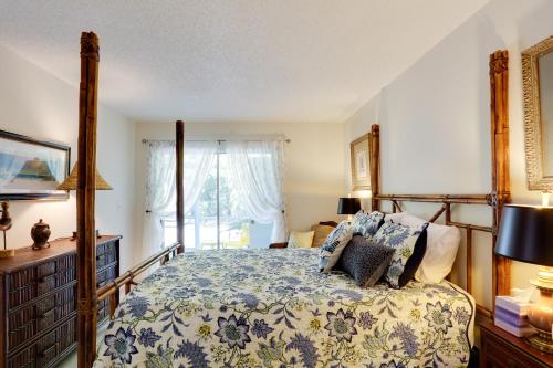 Coastal Escape w/ Lanai: 2 Mi to Hobe Sound Beach in Hobe Sound