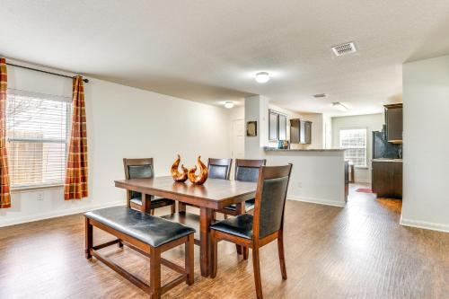 13 Mi to Lackland AFB: San Antonio Home! in Atascosa