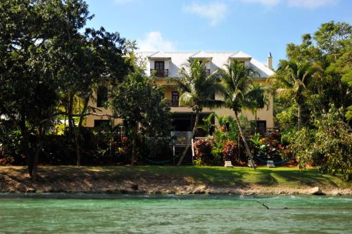 Mahogany Hall Luxury Boutique Resort