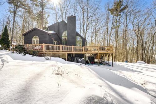 Waterfront Home with Boat Dock and Sunroom in Gardiner