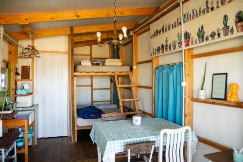 Uy MÁGICA Cabaña en entorno Natural único (Uy MAGICA Cabana en entorno Natural unico) in Mercedes