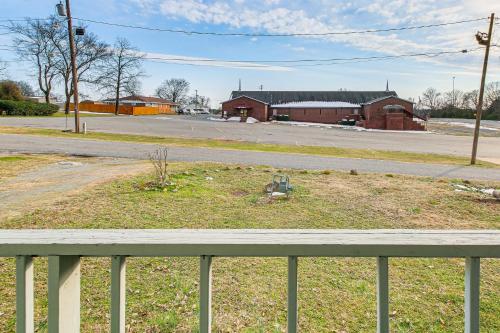 Pet-Friendly Little Rock Home on Spacious Lot Pet-Friendly Little Rock Home on Spacious Lot
