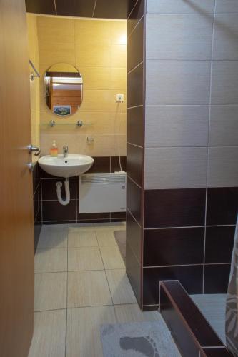 Apartments Peaks - image 9