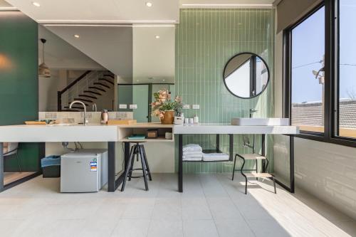Bathroom, Beachcastle & Sea View Villa near Twin-Hearts Stone Weir