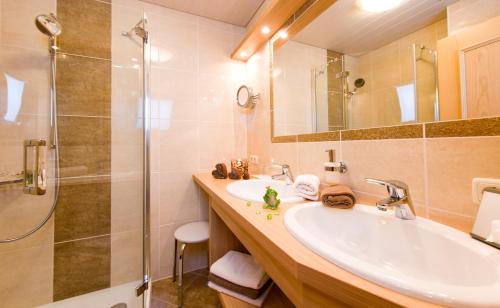 菲莉斯克罗斯哈蒙妮旅馆