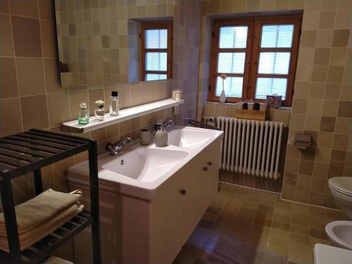 Chalet am kleinen See in 貝內迪克特博伊埃爾恩