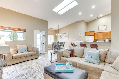 4 Mi to Dtwn Grand Junction Hot Tub Haven!