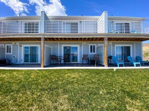 Gorgeous Updated Lake View Condo 942 3 in Garden City (UT)