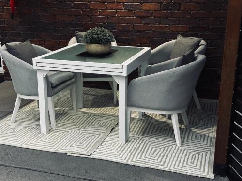 Sadržaji, Luxury Boutique Self-Contained Private Granny Flat in Ormeau
