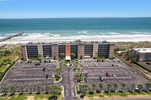 Amelia South - H5 Condo - image 2
