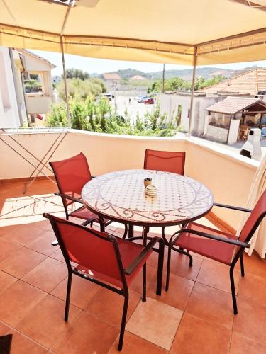 陽台/露台, Apartments by the sea Betina, Murter - 16742 in 貝蒂娜