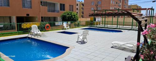 泳池, Apartamento por día (Apartamento por dia) in 拉欽巴