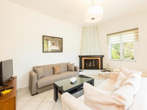Villa in Prines with Private Pool, Prinés (fotografie 10)