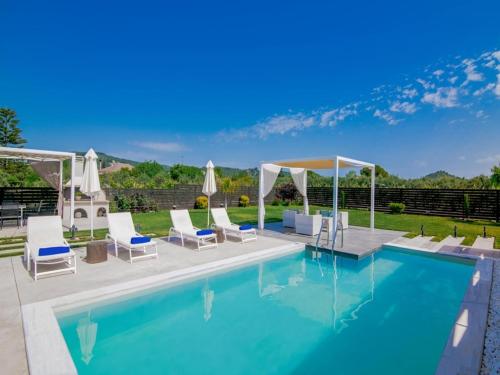 Villa in Zakynthos with Pool & Near Tsilivi Beach, Vanáton (zdjęcie 6)