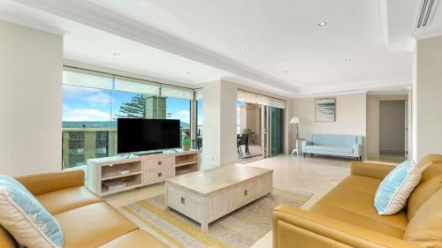 Unit 14 - 3 Bed Garden View, Terrigal (photo 2)