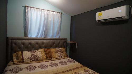 Luxury Tiny House Kingdom Tolú with King Bed & Hot Water