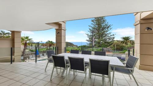 Unit 18 - 3 Bed Part Ocean View, Terrigal (photo 2)