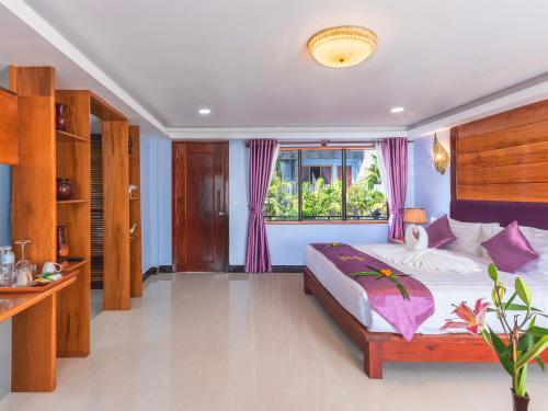 Cheata Residence Room Type - Premier Deluxe Double with Pool  View